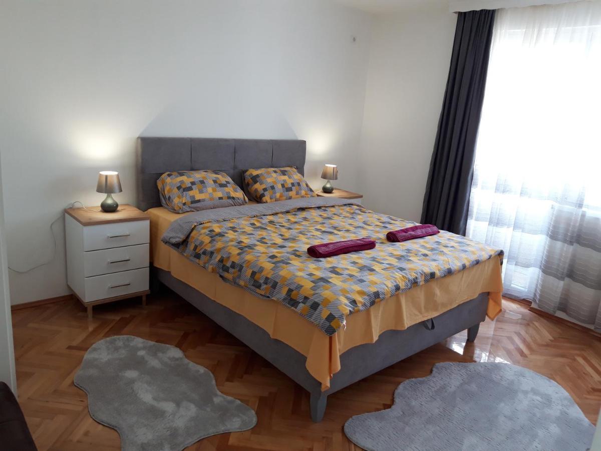 Apartamento Stan Na Dan Simikic Bijeljina Exterior foto