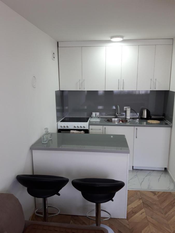 Apartamento Stan Na Dan Simikic Bijeljina Exterior foto