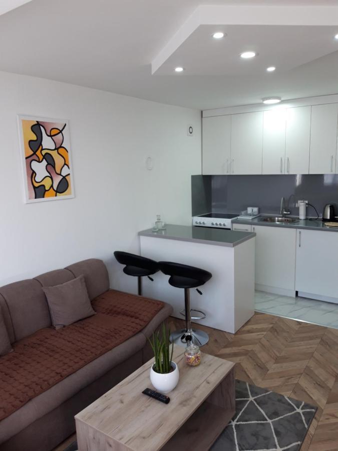 Apartamento Stan Na Dan Simikic Bijeljina Exterior foto